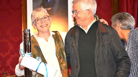 No Día Internacional da Tradución, a Fundación Plácido Castro vén de celebrar no Concello de Vilagarcía o acto de entrega do XX Premio Plácido Castro de Tradución a María Alonso Seisdedos polo seu traballo na novela de Irene Solà CANTO EU E A MONTAÑA BAILA (Canto jo i la muntanya balla).