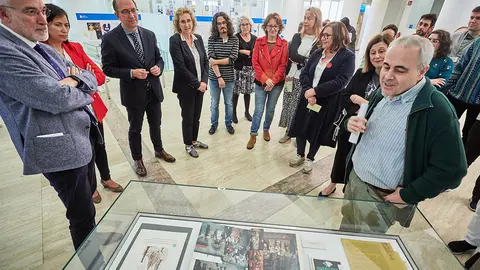 Inauguracion da exposicion “Ano Santo: o rexurdimento dun camino para todos e todas” no vestibulo da Biblioteca de Galicia, na Cidade da Cultura.