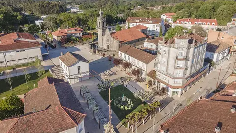 Tomiño recibiu o premio pola súa intervención na Praza de Goián. GUSTAVO RIVAS.