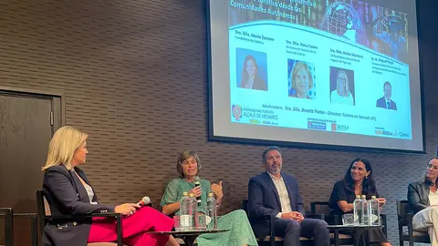 A directora de Turismo de Galicia, Nava Castro, participou hoxe nun congreso sobre Datos e Intelixencia Artificial no Sector Turístico en Alcalá de Henares.