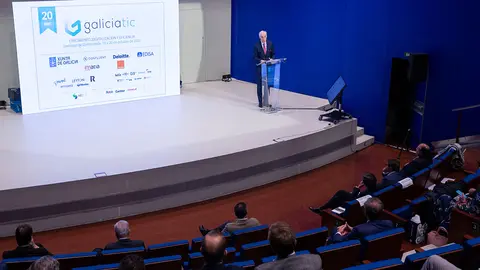 El vicepresidente primero y conselleiro de Economía, Industria e Innovación, Francisco Conde, participar en la clausura de la XX Edición de GaliciaTIC.