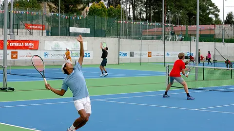 Las pistas exteriores en pleno uso.