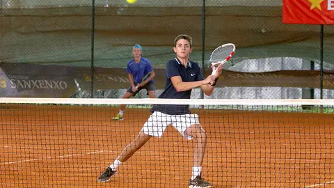 Los lusos Grebentsov y Serras.