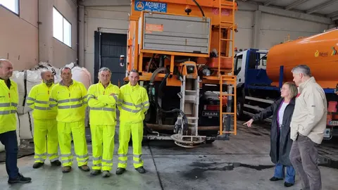 A conselleira de Infraestruturas e Mobilidade, Ethel Vázquez, visitou hoxe o Centro de Conservación e Vialidade Invernal de Ourense, un dos 26 existentes na comunidade para facer fronte aos efectos da climatoloxía adversa nas estradas autonómicas