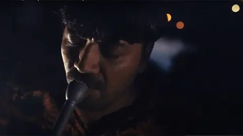 El noruego Kenneth Ishak vuelve a Vigo para presentar su último álbum Native Tongue