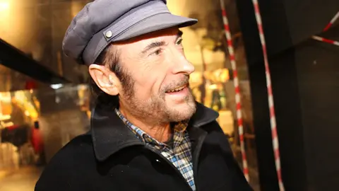 Diego de Giraldez, artista multidisciplinar y escritor, ha cultivado fundamentalmente la escultura y la pintura.