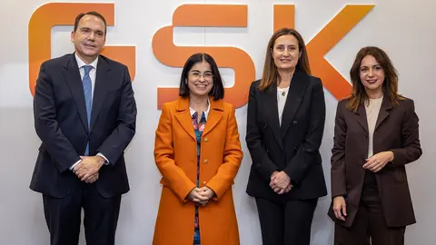 Cristina Henríquez de Luna, presidenta y consejera delegada de GSK España recibió a la ministra.