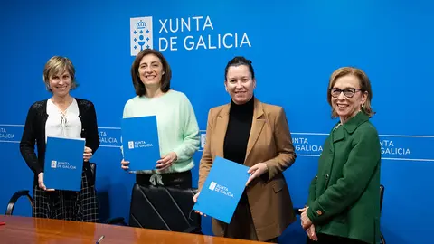 A conselleira de Medio Ambiente, Territorio e Vivenda, Ángeles Vázquez, e a directora de Turismo de Galicia, Nava Castro, asinaron un convenio de colaboración coa alcaldesa de Salvaterra de Miño, Marta Valcárcel.

foto xoán crespo