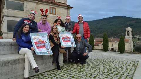 A alcaldesa de Mos, Nidia Arévalo, a concelleira de Cultura, Turismo e Participación Cidadá, Sara Cebreiro, e demais membros do equipo de goberno local,