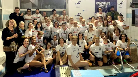 O Club Natación Ponteareas conquista o Campionato Galego Máster celebrado esta fin de semana na vila.