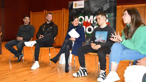 Laura, Agustín, Álex e Manuel, que o pasado mes de decembro erixíronse campións e subcambións galegos, respectivamente, de boxeo.
