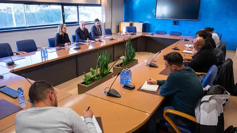 1Conde precisa que cinco destes parques están promovidos por Greenalia e tres por parte de Enel, con quen Alcoa asinou contratos de subministración de enerxía renovable a longo prazo (PPA), e que, en total, suman 207,4MW.