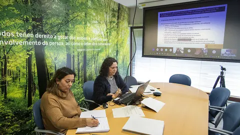 La directora general de Patrimonio Natural, Belén do Campo, interviene, por videoconferencia, en el encuentro monográfico sobre gestión y conservación del lobo.