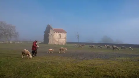 Capela da Senhora da livração de Fandinhães.
