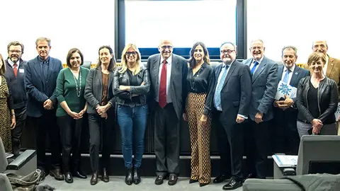 La Cátedra de Medicina Personalizada de Precisión Universidad Autónoma de Madrid-Fundación Instituto Roche organiza el Seminario para parlamentarios.