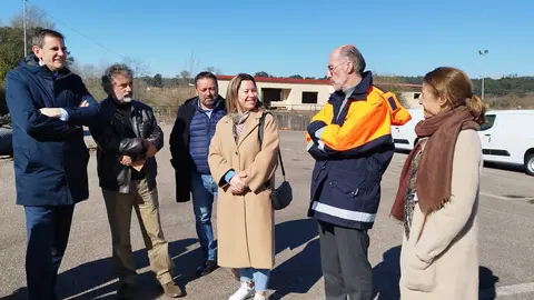 La alcaldesa de Salvaterra, Marta Valcárcel, el alcalde de As Neves y el presidente de la Autoridad Portuaria, Almuiña.