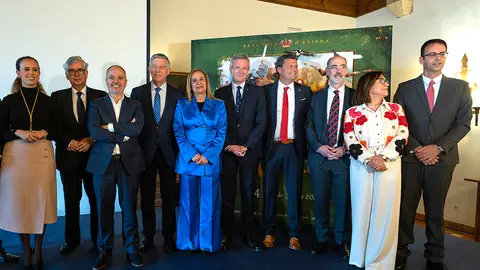 Alfonso Rueda acudió al acto conmemorativo del 530 aniversario de la arribada de la carabela Pinta al puerto de Baiona.