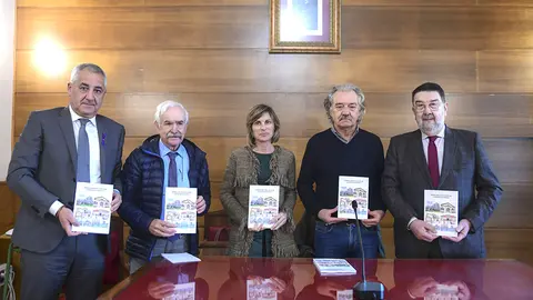 La directora de Turismo de Galicia, Nava Castro, participó en la presentación del libro Termalismo en el oeste de la Península Ibérica.