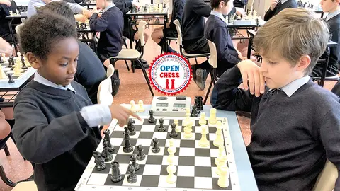 Open Chess (medios)