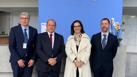 Ministros da Economia e Mar, António Costa Silva, e da Ciência, Tecnologia e Ensino Superior, Elvira Fortunato, durante a visita à Amkor Technology Portugal, Vila do Conde,