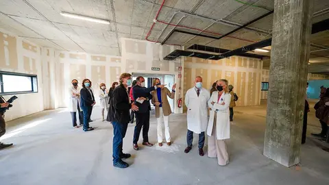 La nueva unidad contará con una dotación inicial de 12 profesionales, de los que un efectivo será de psiquiatría, uno de psicología, tres de enfermería, uno de trabajo social y seis técnicos de cuidados auxiliares de enfermería.