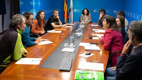 La directora xeral de Patrimonio Natural recibió hoy a una delegación catalana que visita la Comunidad para conocer de primera mano el trabajo del Gobierno gallego en este ámbito.