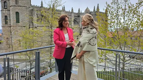 Ministra do Trabalho, Solidariedade e Segurança Social, Ana Mendes Godinho, e homóloga espanhola, Yolanda Díaz, na inauguração do Centro para a Economia e Inovação Social, Guarda.