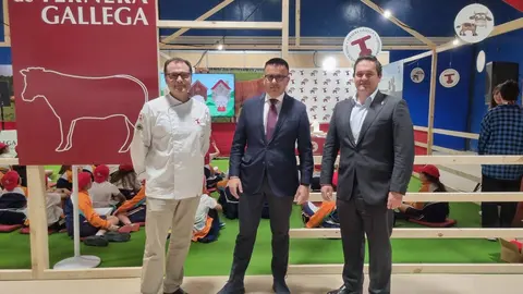 El conselleiro do Medio Rural asistió a un taller infantil para poner en valor la indicación xeográfica protexida (IXP) Ternera Gallega.