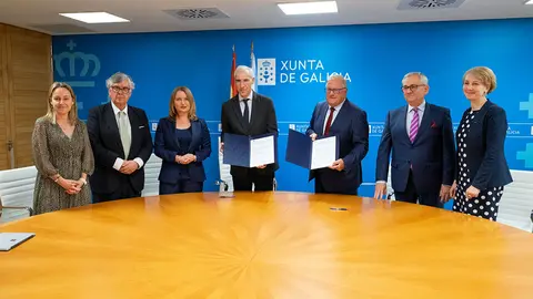  O vicepresidente primeiro e conselleiro de Economía, Industria e Innovación, Francisco Conde, manterá un encontro cunha delegación da Cámara de Comercio Polaco-Española. 
  
foto xoán crespo
