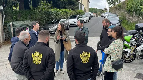 Arias participa en la presentación de la I Concentración de motos 'Sarria Bikers'.