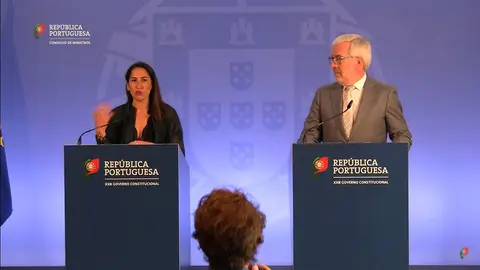 Ministra da Habitação, Marina Gonçalves, e Secretário de Estado da Digitalização e Modernização Administrativa, Mário Campolargo, na apresentação das medidas Simplex, Lisboa,