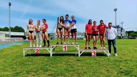 podio combinadas chicas