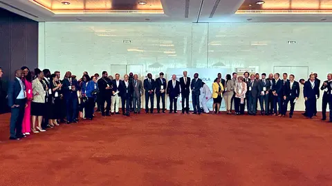 Ministro dos Negócios Estrangeiros, João Gomes Cravinho, com participantes no Fórum Económico Portugal-Angola, Porto.