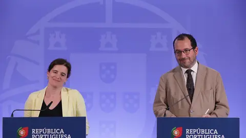 Ministra da Presidência, Mariana Vieira da Silva, e Ministro da Educação, João Costa, na conferência de imprensa do Conselho de Ministros, Oeiras.