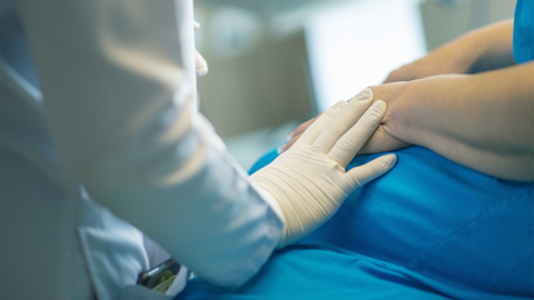 •	La ‘Guía para la indicación, uso y autorización de dispensación de medicamentos sujetos a prescripción médica por parte de las/los enfermeras/os: fiebre' ha sido publicada en el Boletín Oficial del Estado.