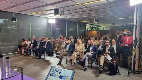 Acto de inauguración del Foro MICE 'Ourense despierta el MICE'.