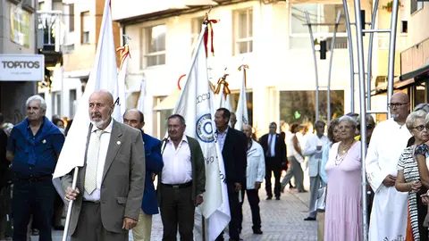 El obispo de Tui-Vigo, Luis Quinteiro, presidió la vigilia con motivo del centenario. ARCHIVO.