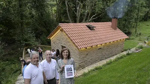 A vicepresidenta segunda visitou esta mañá un muíño privado en Coristanco rehabilitado o ano pasado grazas a unha axuda da Xunta.