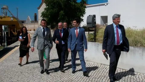 Ministro das Infraestruturas, João Galamba, e Secretário de Estado das Infraestruturas, Frederico Francisco, na chegada à consignação de reabilitação da Estrada Regional 243 e a A23 , Entroncamento.
