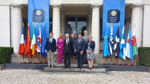 El director xeral de Relacións Exteriores e coa Unión Europea representó a la Xunta, Jesús Gamallo, en la constitución de este foro en Rennes.