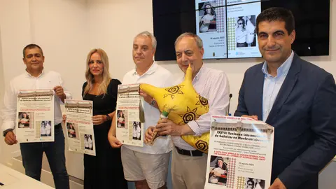 El delegado territorial de la Xunta en Ourense, Gabriel Alén, participó esta mañana en la presentación de la 38ª Reunión Internacional de Gaiteros en Monterrei que se desarrollará los próximo 25 y 26 de agosto en el Castelo de Monterrei.