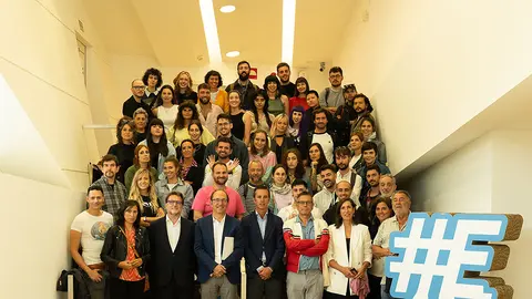 O director xeral de Cultura, Anxo M. Lorenzo, recibe na Cidade da Cultura aos artistas participantes no ‘EAN13’.