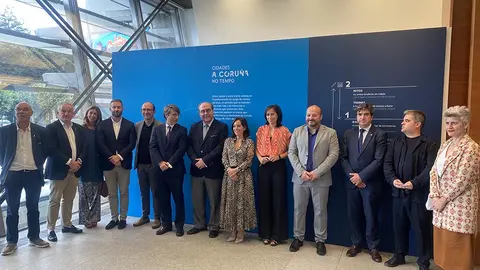 Afundación e a Xunta de Galicia presentan o catálogo da exposición 'A Coruña no tempo'-