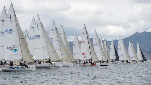 La clase J80 es la más numerosa de la competición. LALO R. VILLAR,