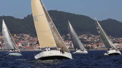 Los cuatro primeros de ORC Aldán, Unus, Adegas Terrae y Magical. PEDRO SEOANE.