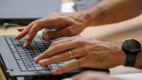 Candidatura à bolsa de recrutamento na Administração Pública será exclusivamente online.