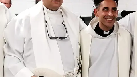 Samuel Montes (izq.) y Jesús García (drch.), durante la JMJ en Lisboa 2023.