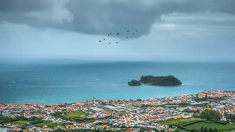 Esta é a primeira vez que os Açores estão representados na COP, a maior conferência mundial sobre alterações climáticas. A apresentação do Roteiro está enquadrada na programação do pavilhão português na COP28.