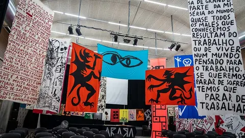 Intervenção artística Olho da Rua, Oficina Arara 2023.