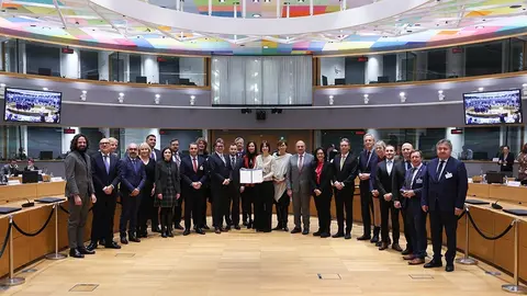 Conselho de Competitividade. Portugal apoiou a adoção das conclusões enfatizando o papel da ciência no desenho das políticas públicas e o diálogo entre a ciência e a sociedade.